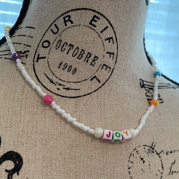 🌈 Glass Beaded JOY Coloured Necklace - Picture 5 of 6